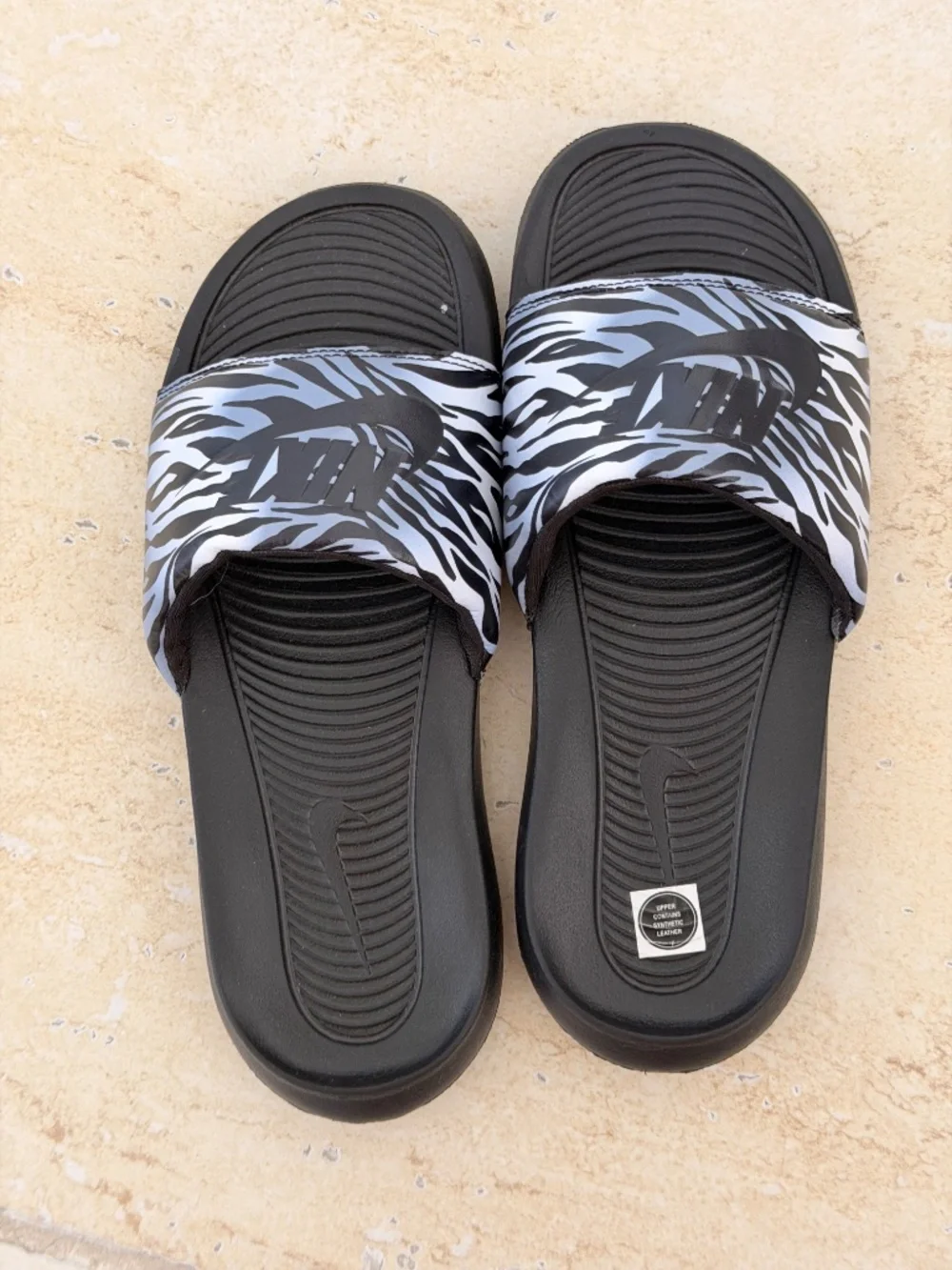 Nike Pool Slides Size 7 Zebra